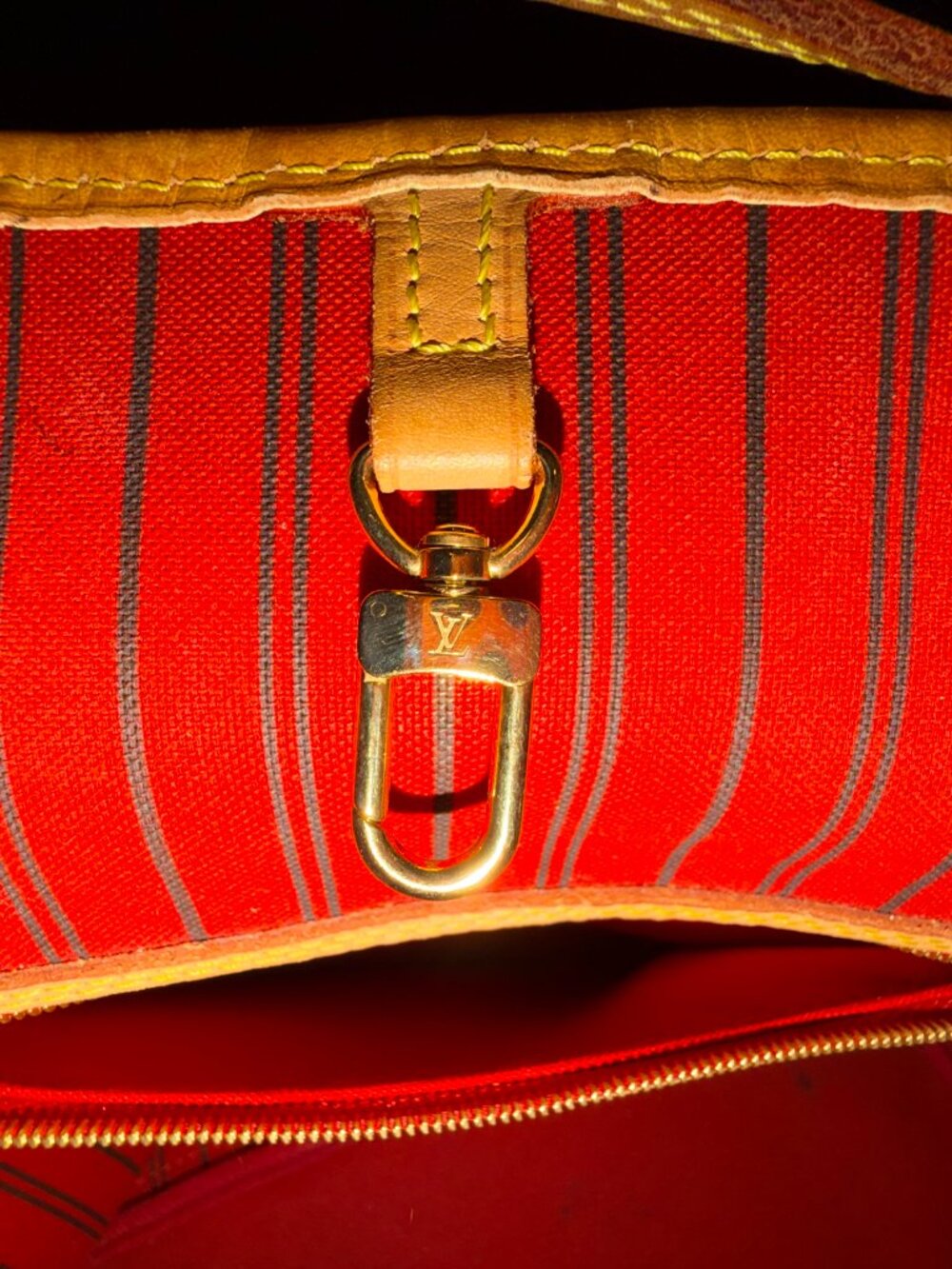Louis Vuitton Neverfull MM Monogram w/ Cherry Interior | Includes Pochette - Picture 14 of 16